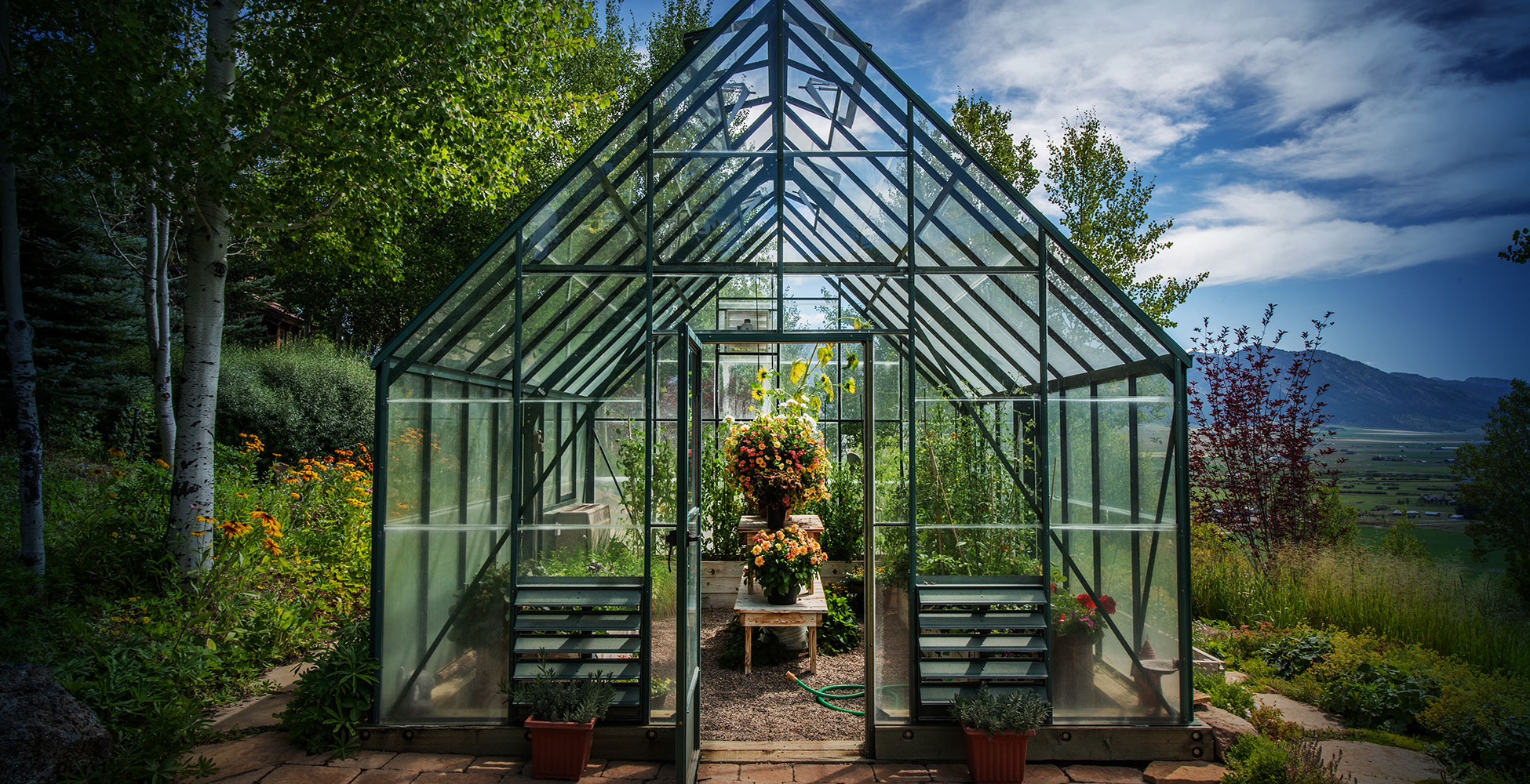 Distinctive mountain luxury - classic rustic styling at the Double L Ranch
